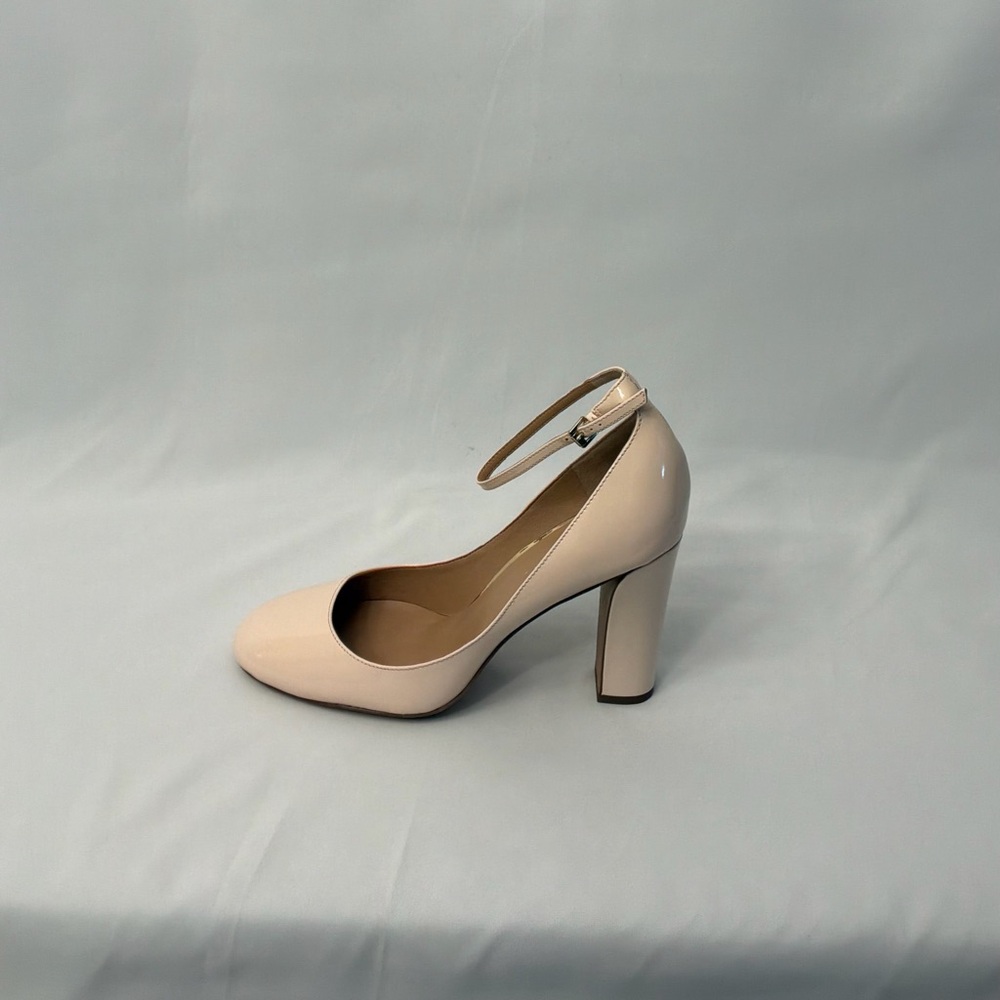 Banana Republic Light-Cream-Pink Ankle Strap Heels